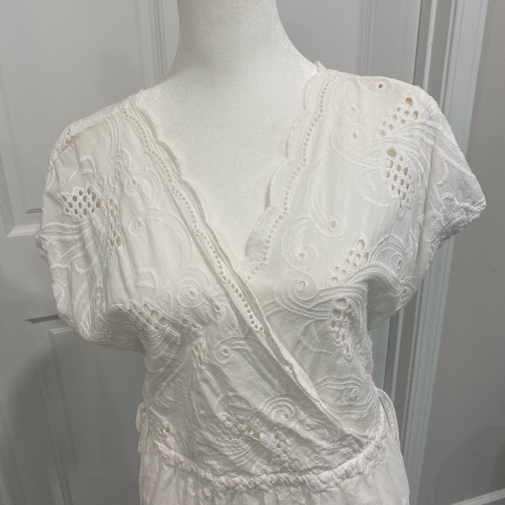 Cabi White Eyelet Coverup Size Small - Picture 4 of 8